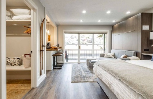 Downtown Park City Hotel | Treasure Mountain Inn - Junior Suite #41 - Cleaning fees included!