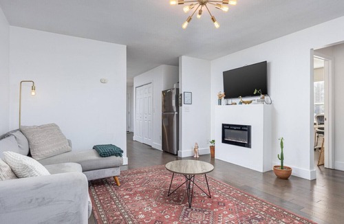 Orchard Knob Cottage | Trendy Downtown Cottage - 3BR, Pets Welcome!