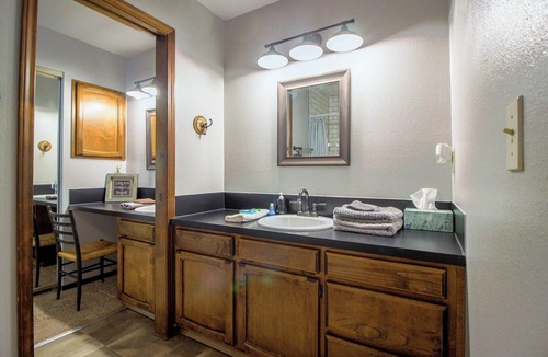 Huntington House | Triple L Ranch. Dog Friendly. Private escape only 10 minutes to Snake River.