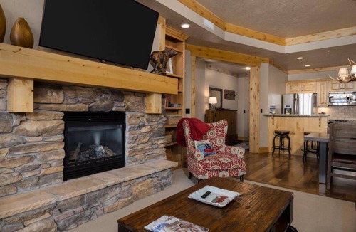 Victor Condo | Trout Run Condo | Bronze Buffalo Ranch