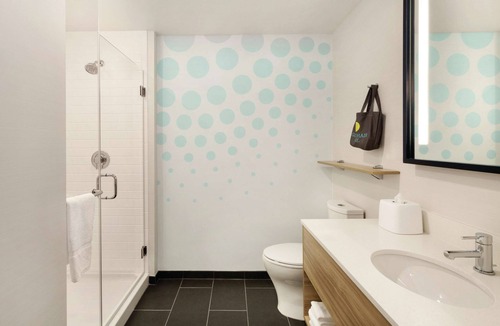 Meridian Hotel | Tru by Hilton Meridian Boise West ID