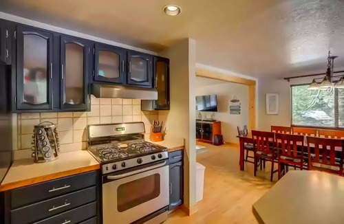 McCall House | Tucked away mountain retreat w/Game Room & Hot Tub