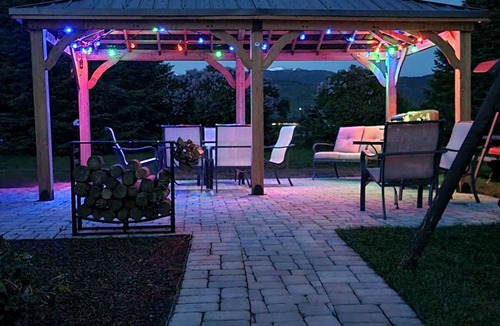 Victor House | Two beautiful homes accommodate 30 sleeping guests with mountain views