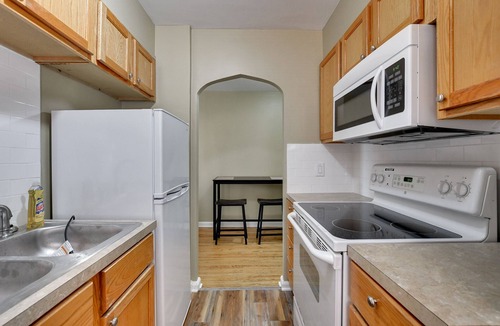 Dundee-Happy Hollow Historic District House | Two bedroom townhouse, minutes from the UNMC
