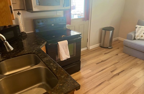 South Ogden Apartment | Two bedrooms with kitchenettes in South Ogden and one full bathroom