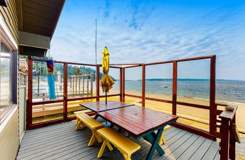 Langley Cottage | Two story, dog-friendly oceanfront cottage w/deck, private gas grill, wood stove