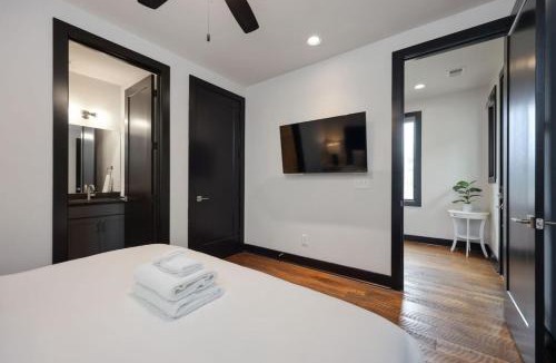 Edgehill House | Two Townhomes Blue Dreams and Rustic Elegance