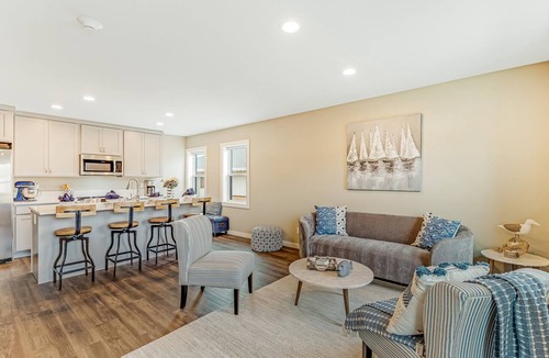 Poulsbo Condo | Two waterfront condos with High-Speed WiFi and Private Washer/Dryer Sets!