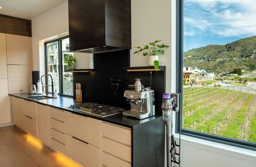 Chelan Villa | Ultra Luxury Chelan Lake House w/Sauna, Steam Room, Cold Plunge, and Hot Tub