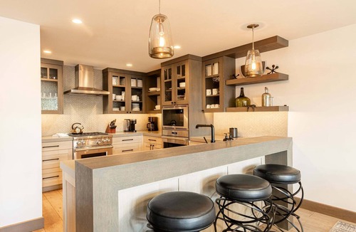 Downtown Park City Condo | Unbeatable Location - Walk to Everything! Deck, Hot Tub, BBQ at Park City Penthouse on Main