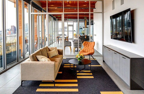 Wilburton Apartment | Unbelievable Bellevue Studio w/ Lounge & Gym, nr Shops, by Blueground