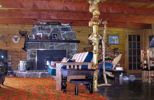 Dubois Cabin | Unbelievable views, space, and serenity at this comfy classic cabin.