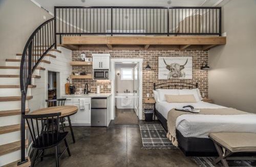 La Verkin House | Unique Silo Honeymoon Suite/Soaker Tub/Sleeps 4