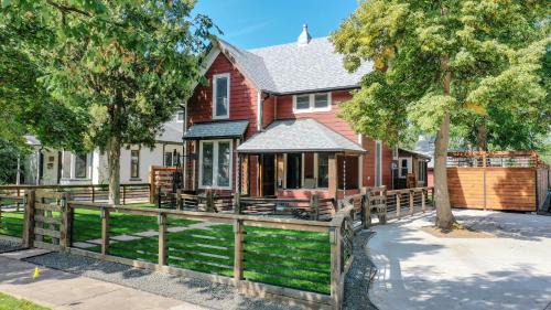 Old Town West House | Uniquely Modern Old Town Gem with Private Hot Tub!