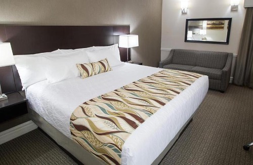 Logan Hotel | University Inn