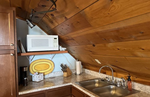 Pierceville House | Unwind Haven