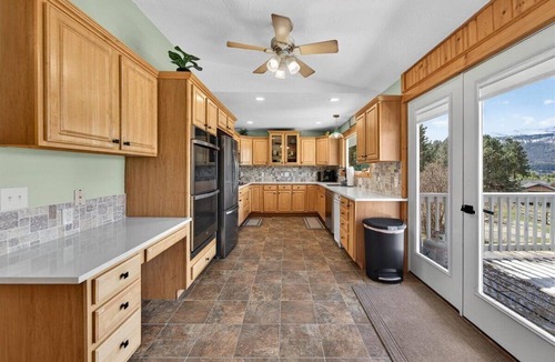 Cascade House | Unwind in this sun-filled family getaway designed for ultimate fun