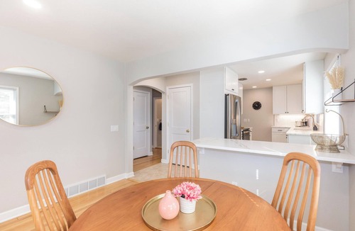 Monona House | Updated 3 bed + office ranch home close to Downtown Madison