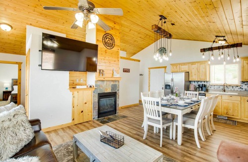 Fish Haven Cabin | Updated Cabin w/Views ~ 1 Mi to Bear Lake!
