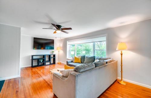 Oak Ridge House | Updated Home: Central Oak Ridge Location