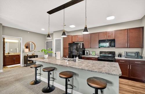 West Des Moines Apartment | Upgraded, Modern Retreat with a Attached Garage