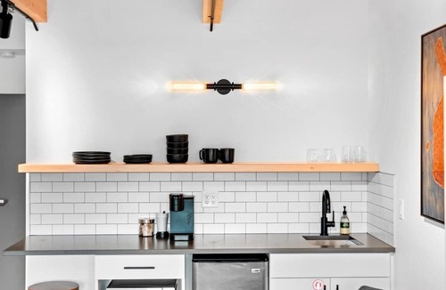 West Central Apartment | Uprise 3 Bridgewater Lofts