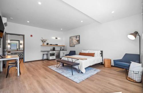 West Central Apartment | Uprise Bridgewater Lofts