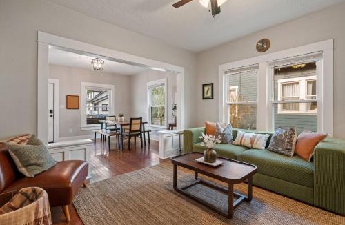 Hough House | Uptown Couve Adventures