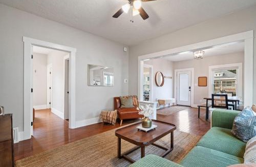Hough House | Uptown Couve Adventures
