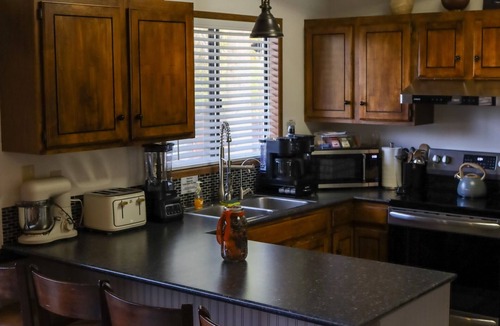 Colville House | Uptown Park Drive Oasis