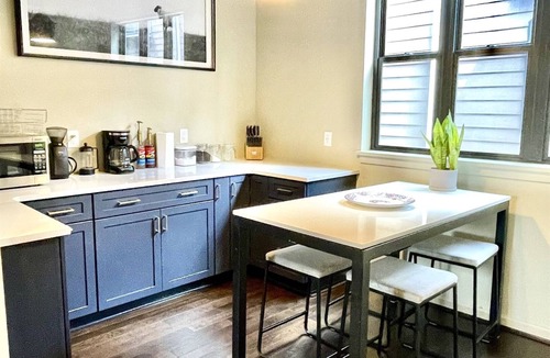 Green Lake House | Urban Green Lake Gem | Stadium Transit