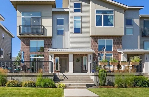 West Central House | Urban living minutes from Downtown Spokane! Stunning river views