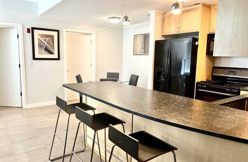 Pearl District Condo | Urban Oasis in the Heart of the Pearl District! Walk Score of 98