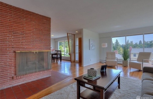 Laurelhurst House | UW Laurelhurst Charmer