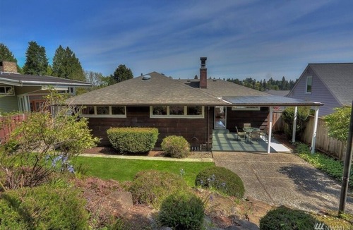 Laurelhurst House | UW Laurelhurst Gem