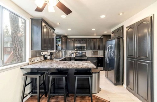 Post Falls House | Vacation Home with Private Court & Entertainment Space in Post Falls, Idaho