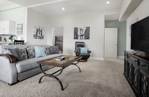 Happy Valley Apartment | Valley Views Apartment