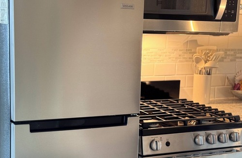 Medford Apartment | Victoria Cellars. Cozy 1-brm apt. in amazing Medford. WiFi, AC, Secluded.