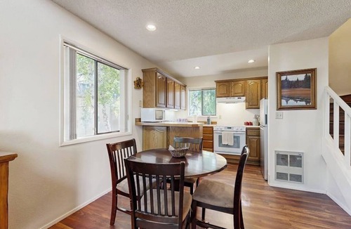 Elkhorn Village Condo | Views and recreation: Sun Valley condo with pool, sauna, tennis and hot tub!