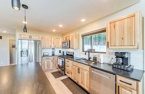Dubois House | Views, Trails, Hot Tub & More: Luxe Wyoming Oasis