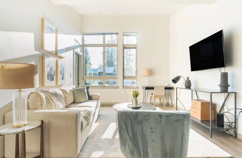 Stanwood Apartment | Vrbo Property