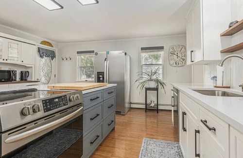 Charlevoix House | Walk to Downtown & Beach Luxury 3BR Charlevoix Retreat