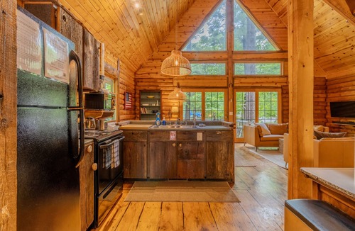 Elk Rapids House | Walk to Downtown Elk Rapids + Steps from East Grand Traverse Bay | Sleeps 6