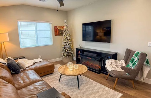 St. George Apartment | Walk to Downtown St. George - 2BD Zion & Snow Canyon Retreat