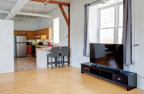 Old Market Condo | Walk to Eats, Galleries & Shops: Dtwn Omaha Condo