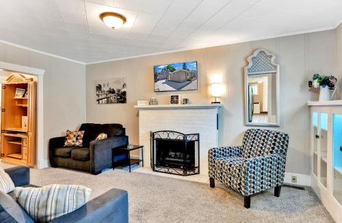 Coeur d'Alene House | Walk to Lake & Downtown - Historic CDA Cottage