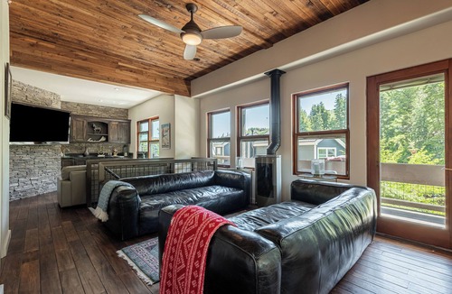 Park City House | Walk to Main St | 5BR w/Elevator, Hot Tub & 4 Decks