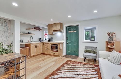 Bow Apartment | Walk to The Oyster Bar: Chuckanut Dr Retreat!