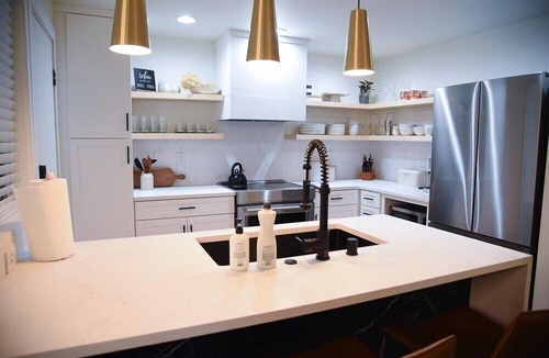 Tennis Village Condo | Walk to Village-8 SHARC Passes-Fireplace-Sleeps 8