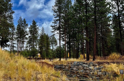 Tennis Village Condo | Walk to Village-8 SHARC Passes-Fireplace-Sleeps 8